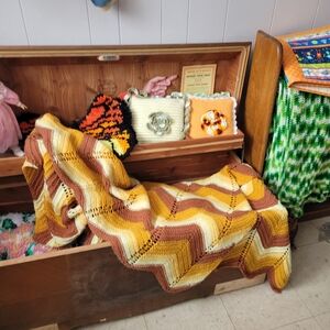 Cozy Chevron Crochet Afphgan Blanket - Brown and Yellow